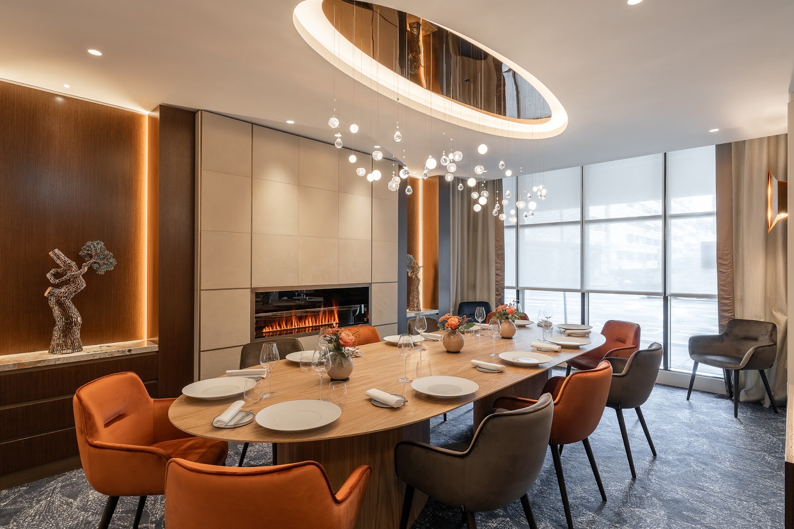 A discreet round table set for a business dinner in Geneva