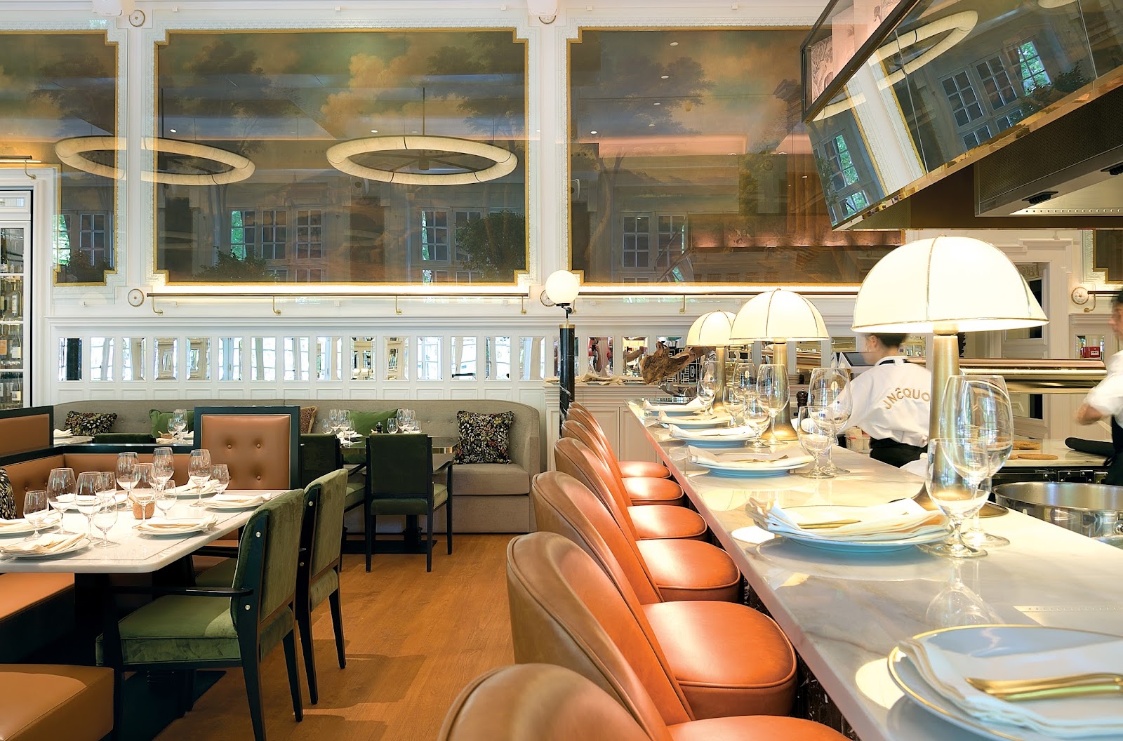 A celebratory dining room set for a birthday dinner in Lisbon's Chiado